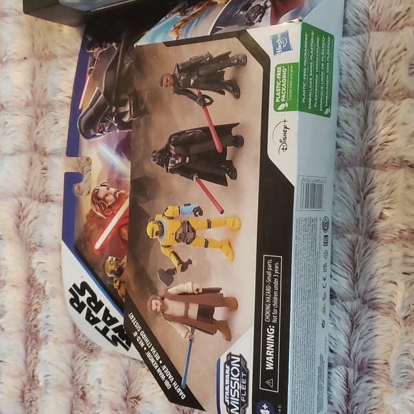 2 items Star wars mission fleet & Darth Vader - Picture 2 of 4